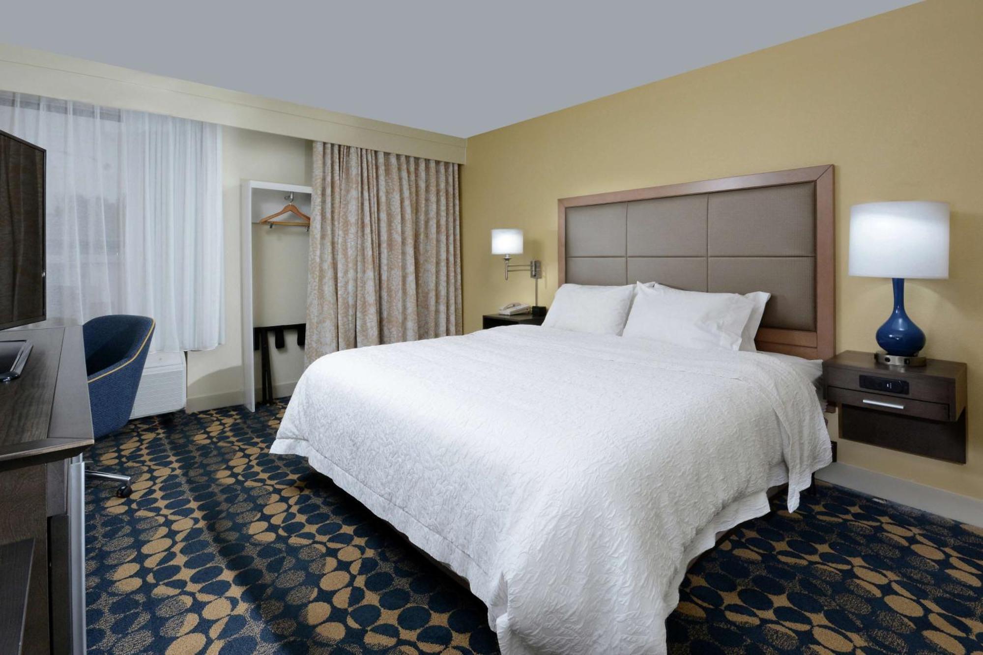 Hampton Inn Roxboro Exterior photo