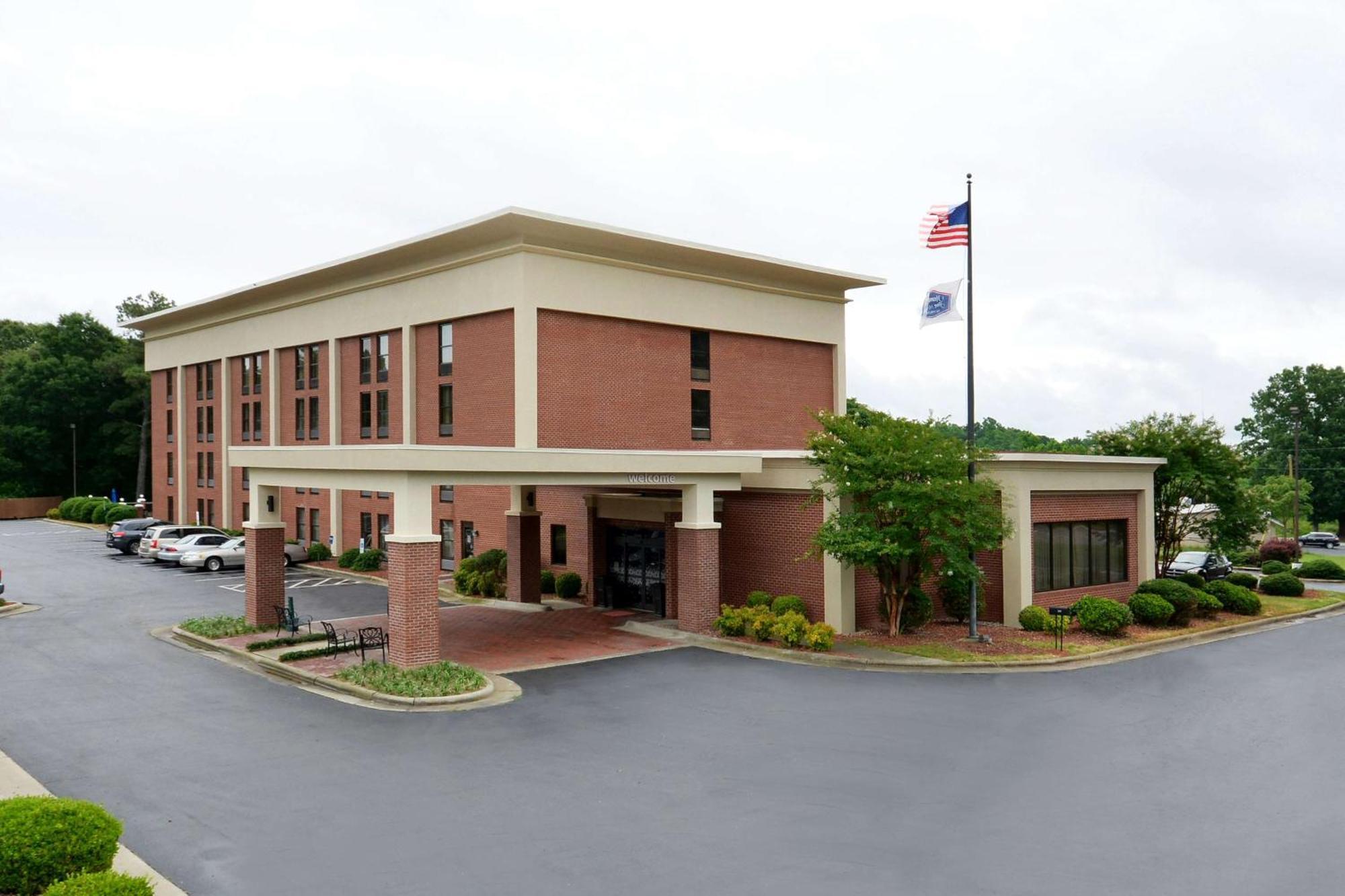 Hampton Inn Roxboro Exterior photo