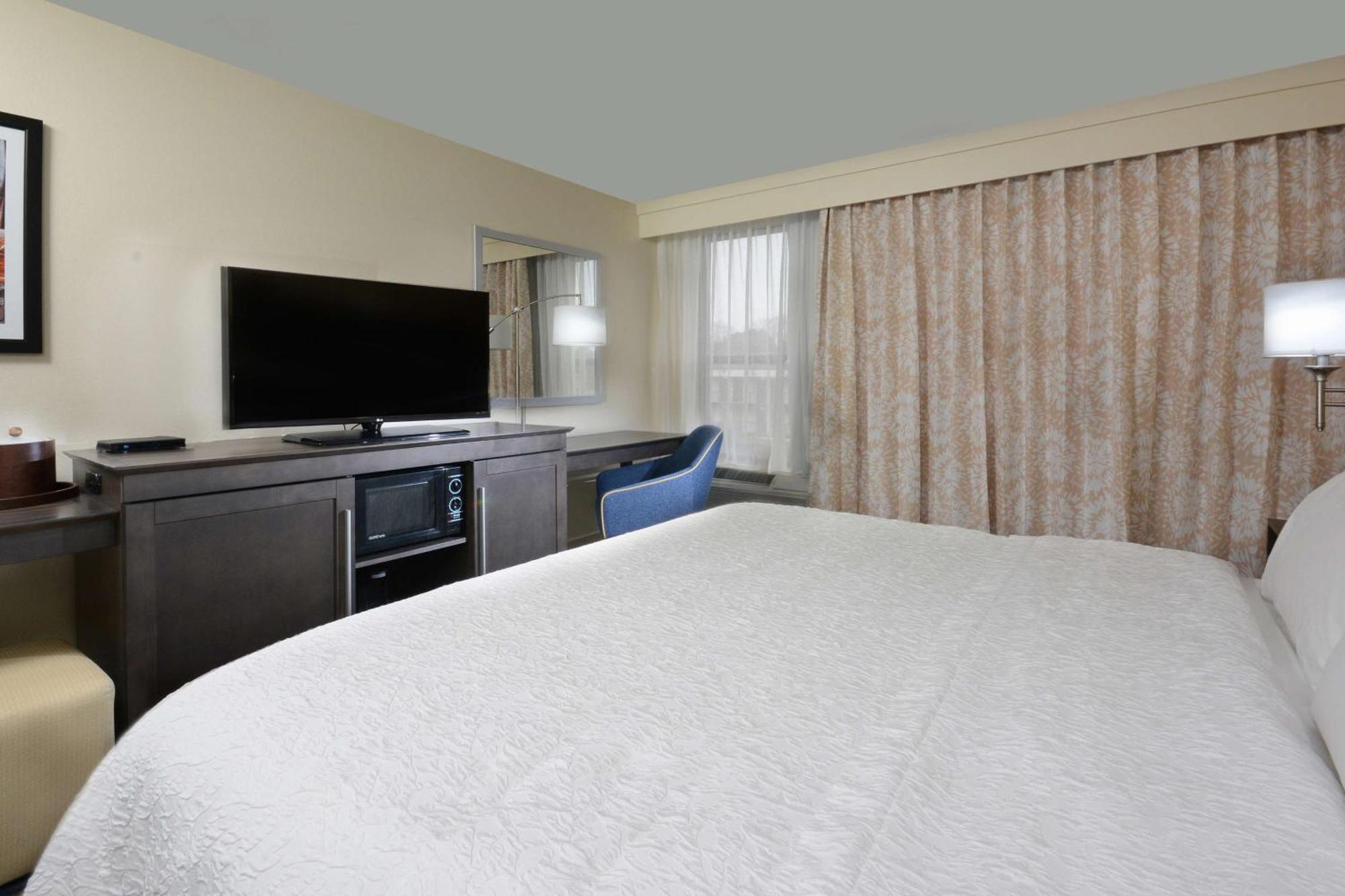 Hampton Inn Roxboro Exterior photo