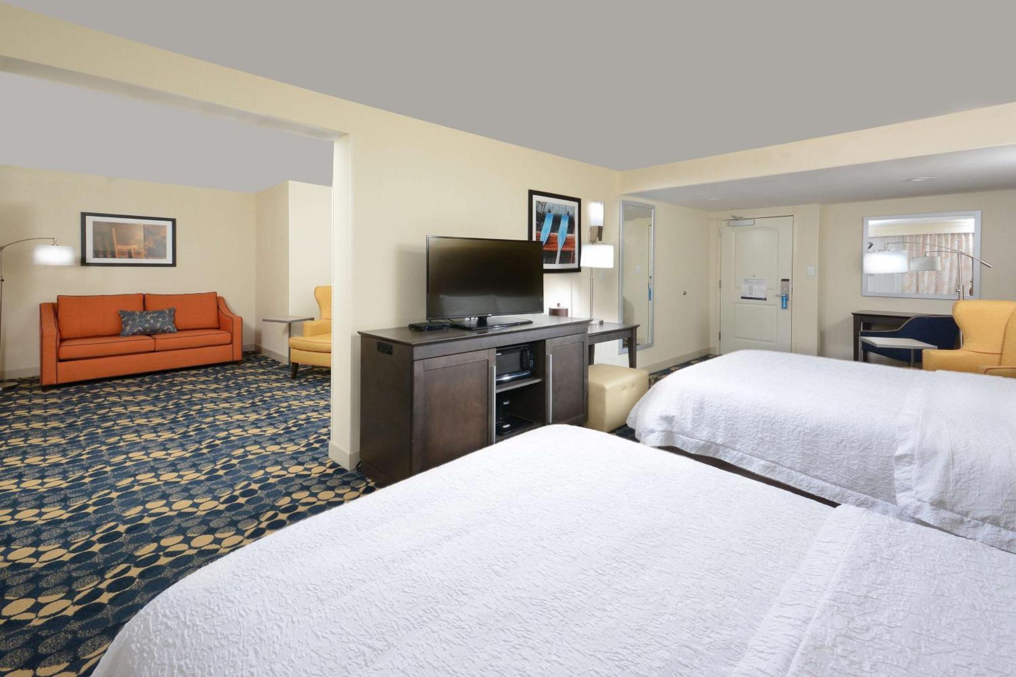 Hampton Inn Roxboro Exterior photo