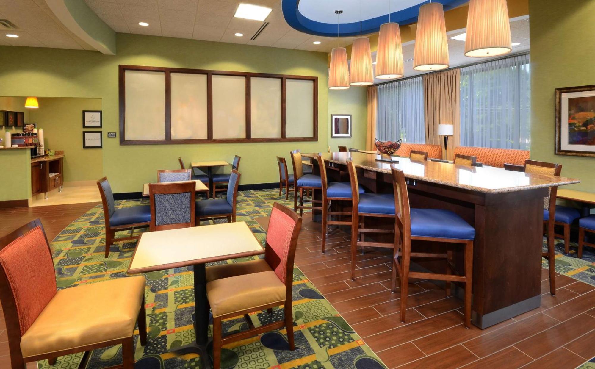 Hampton Inn Roxboro Exterior photo