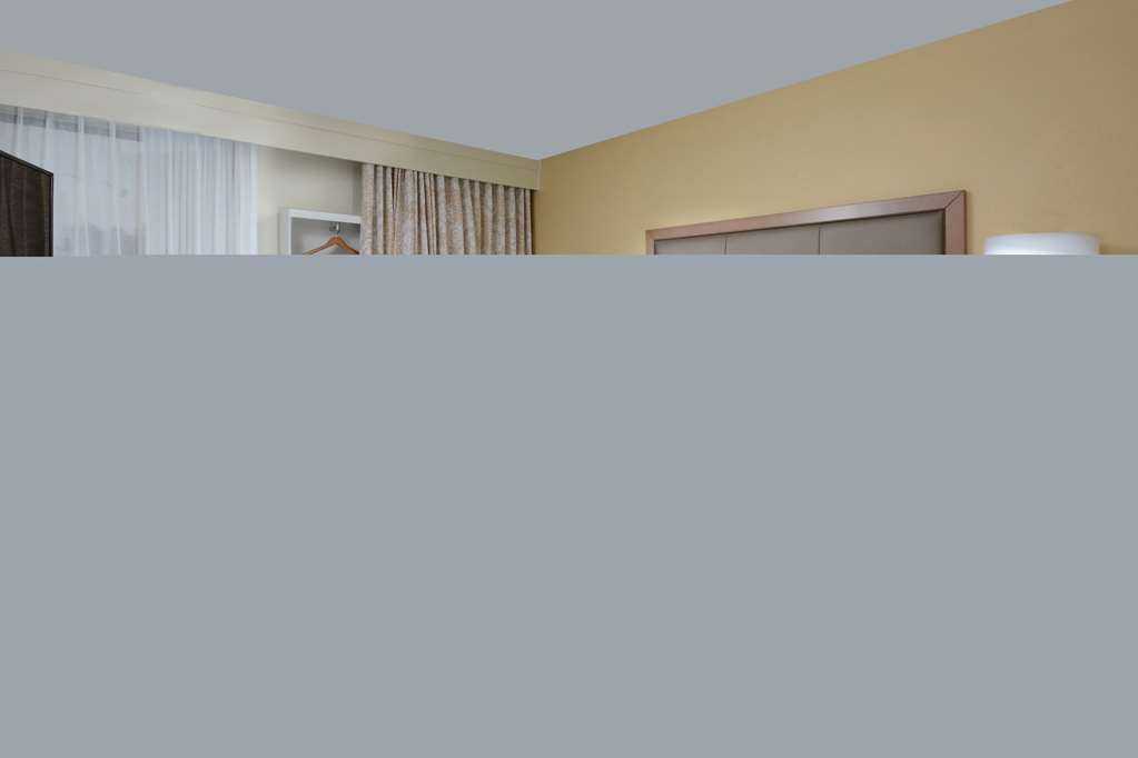 Hampton Inn Roxboro Room photo